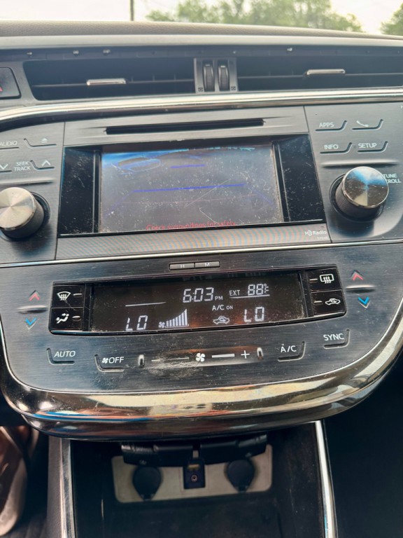 2014 Toyota Avalon Image 12