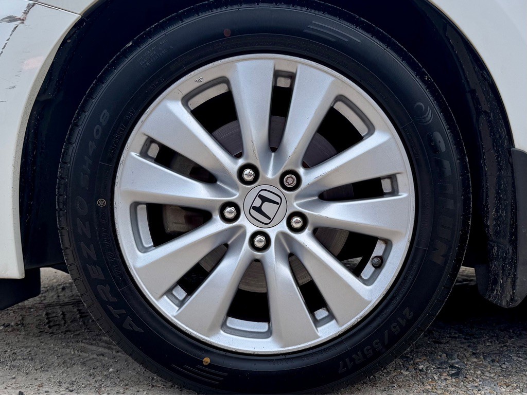 2011 Honda Accord Image 9