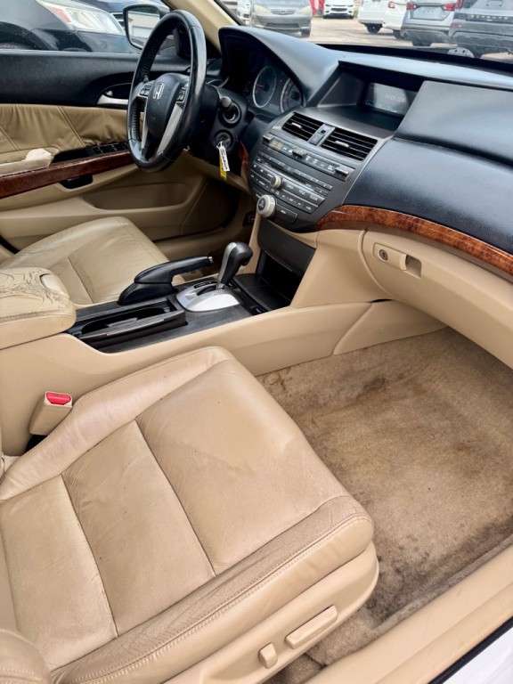 2011 Honda Accord Image 13