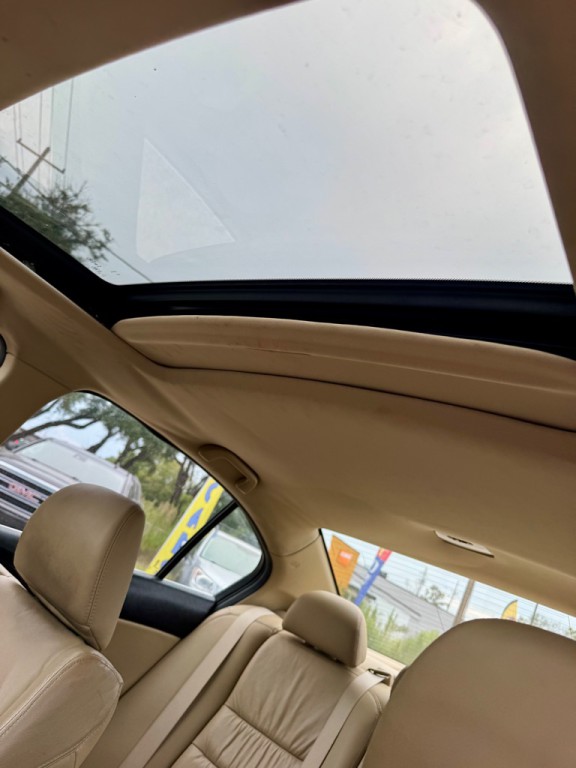 2011 Honda Accord Image 15