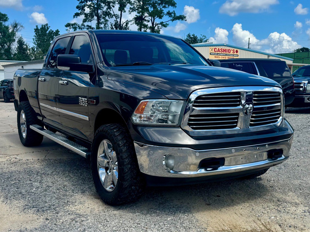 2016 RAM 1500 Image 3