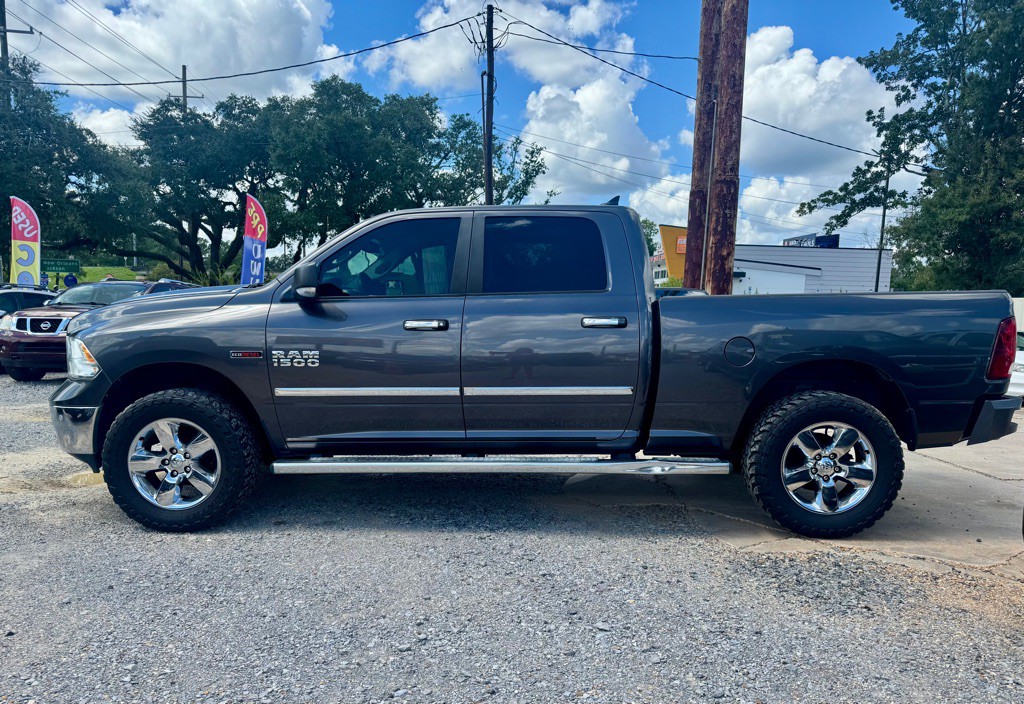 2016 RAM 1500 Image 8