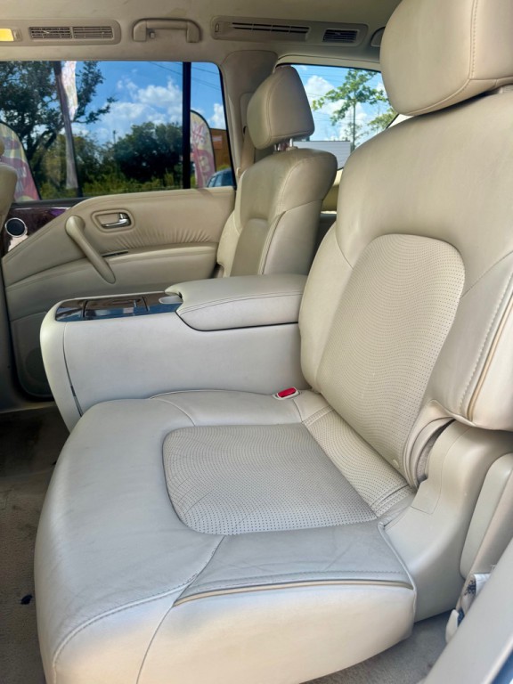 2016 INFINITI QX80 Image 14
