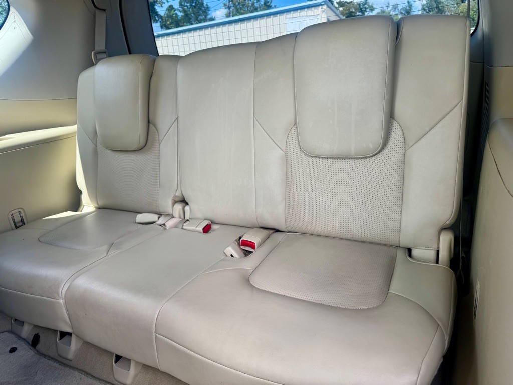 2016 INFINITI QX80 Image 16