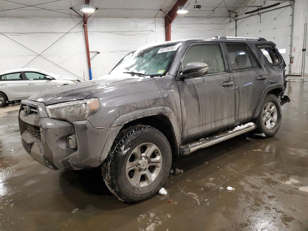 2022 Toyota 4Runner Image 1