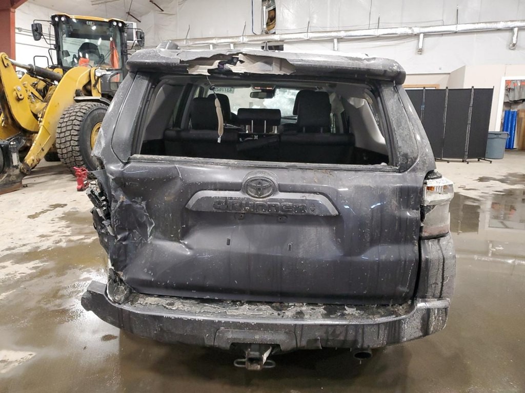 2022 Toyota 4Runner Image 6