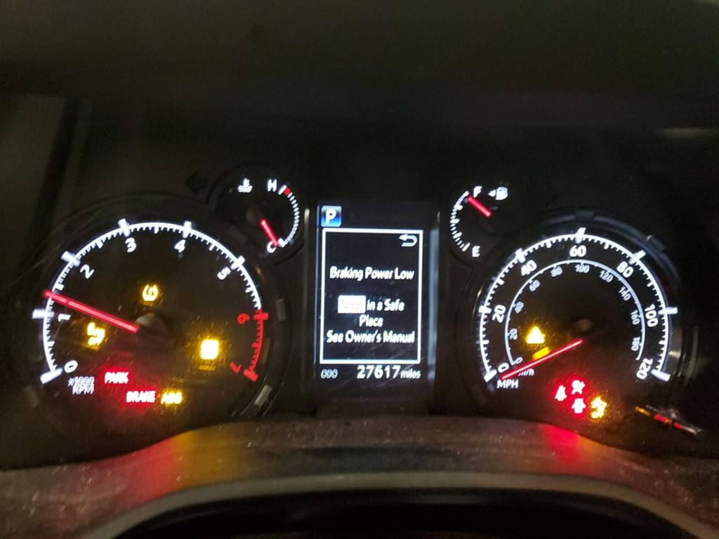 2022 Toyota 4Runner Image 9