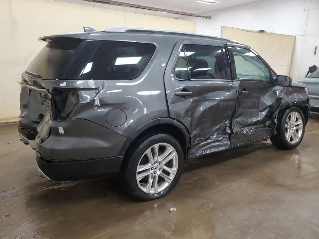 2016 Ford Explorer Image 3
