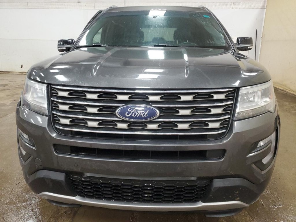 2016 Ford Explorer Image 5