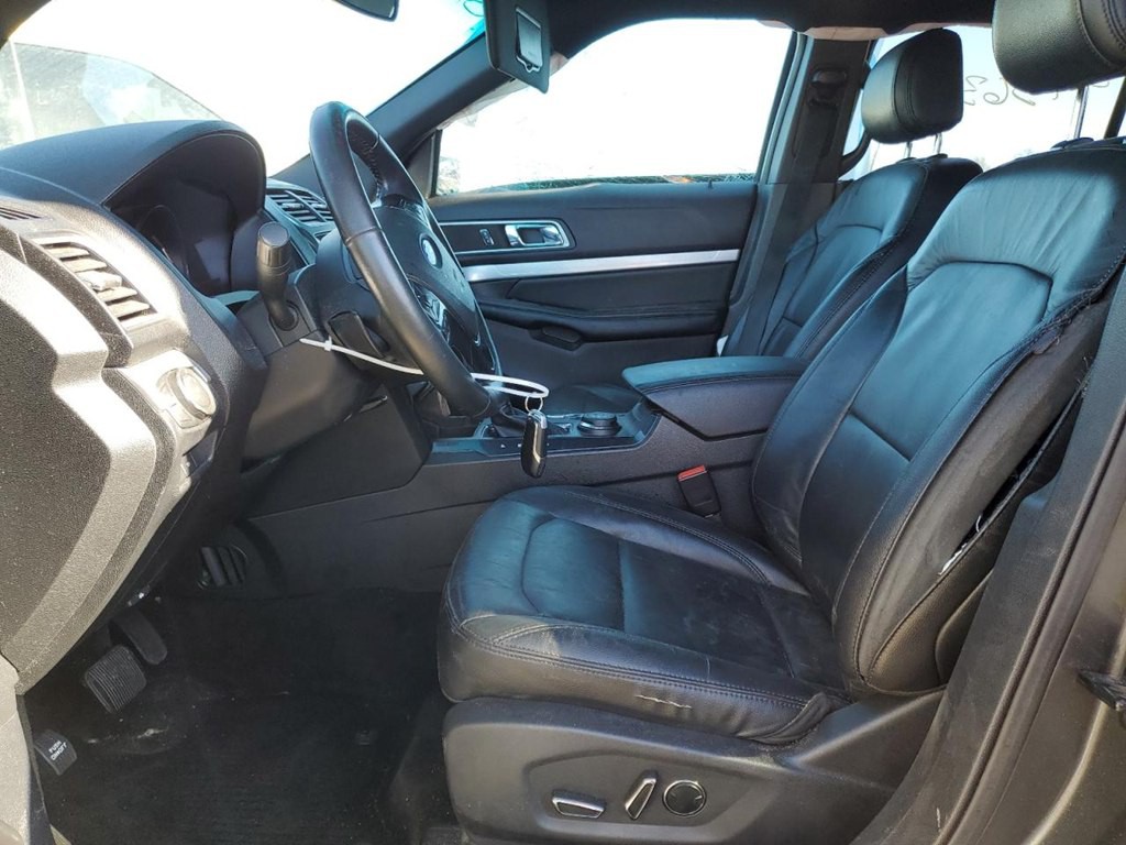 2016 Ford Explorer Image 7