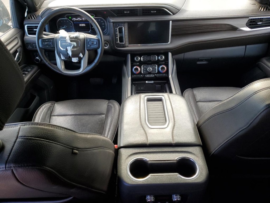 2021 GMC Yukon Image 8