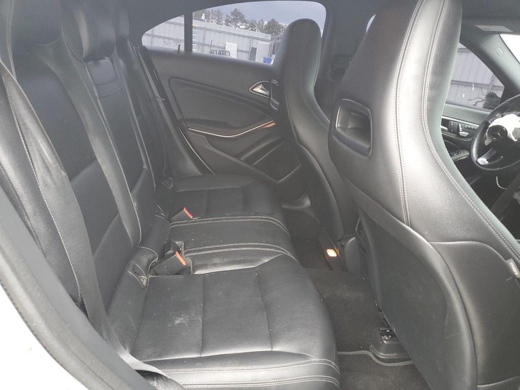 2019 Mercedes-Benz CLA-Class Image 10