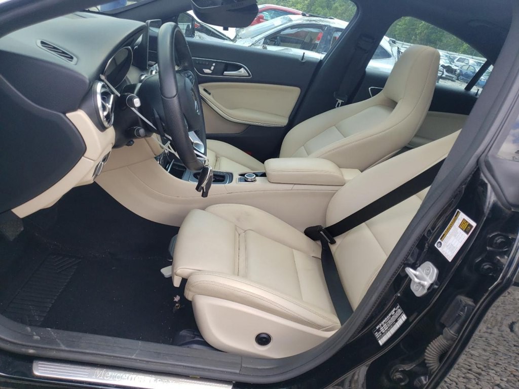 2018 Mercedes-Benz CLA-Class Image 3