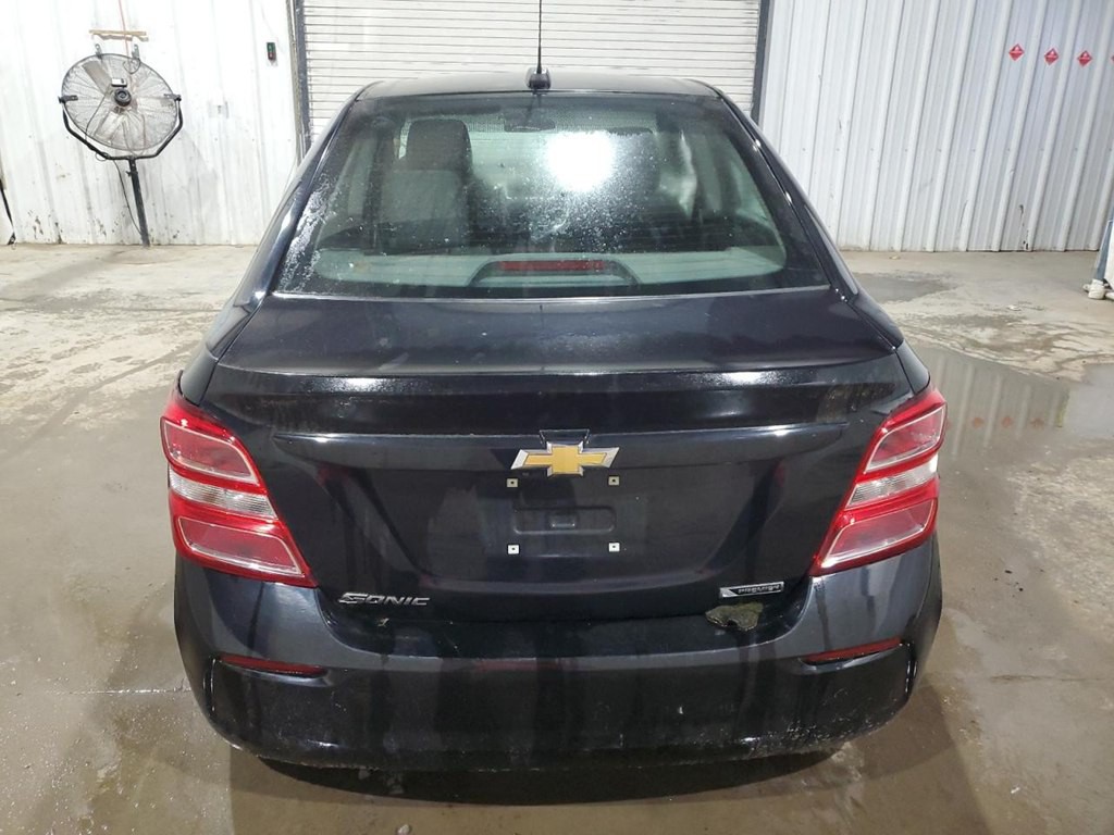 2020 Chevrolet Sonic Image 6