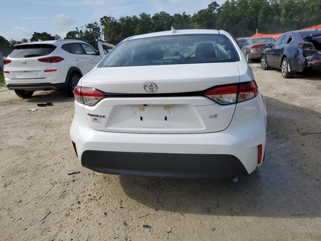2025 Toyota Corolla Image 2