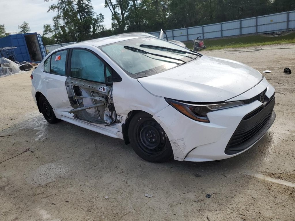 2025 Toyota Corolla Image 12