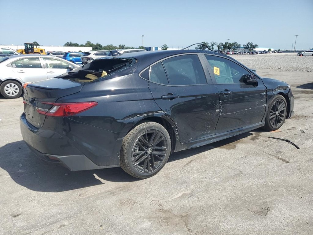 2025 Toyota Camry Image 3