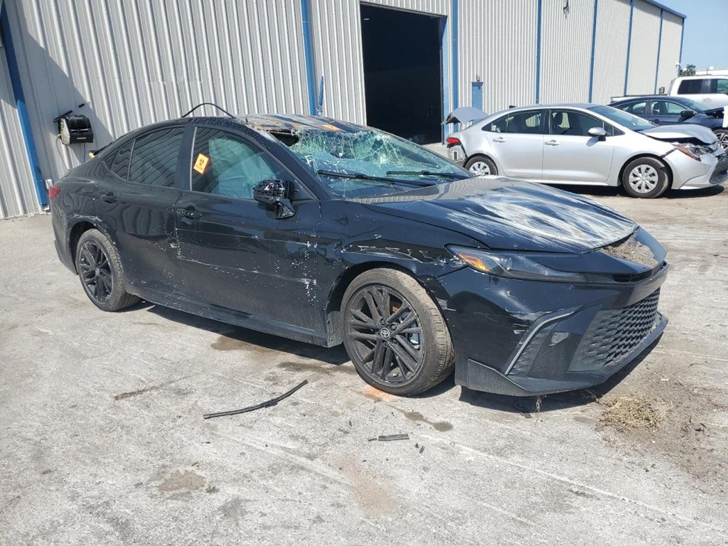 2025 Toyota Camry Image 4