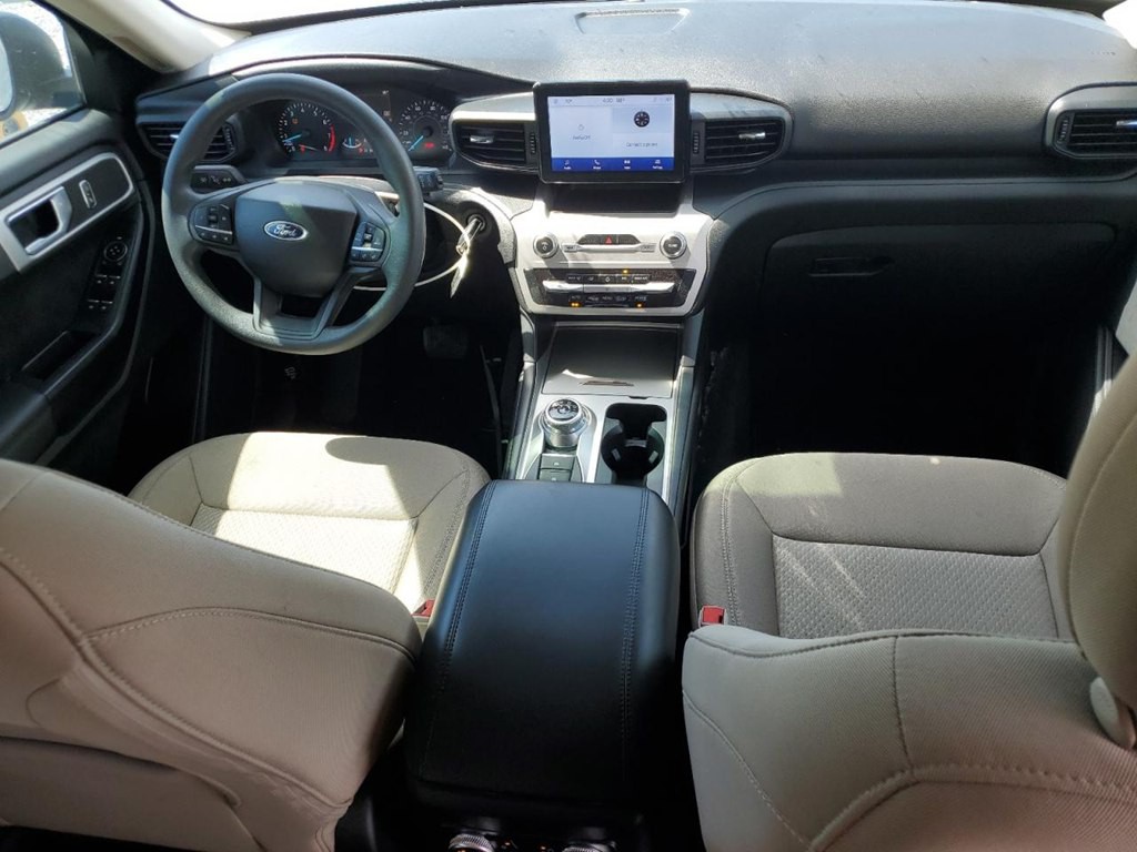 2022 Ford Explorer Image 8