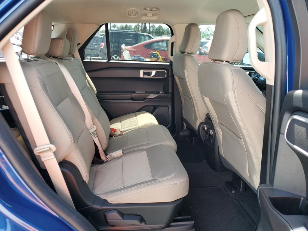 2022 Ford Explorer Image 11