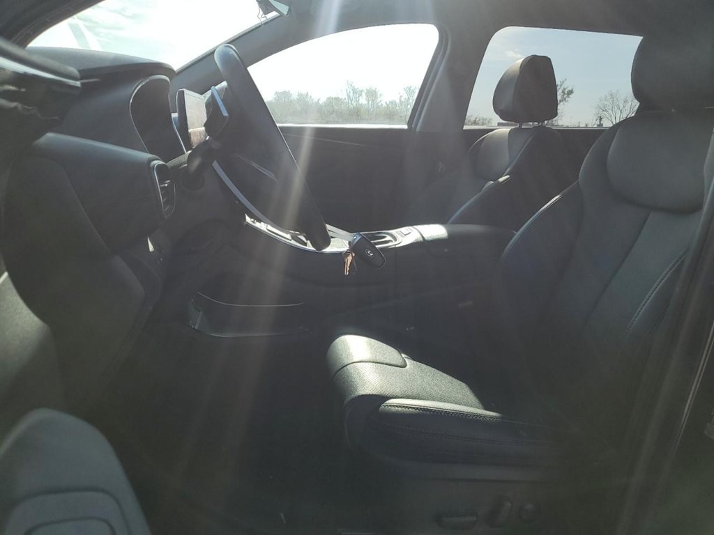 2023 Hyundai Santa Fe Image 2