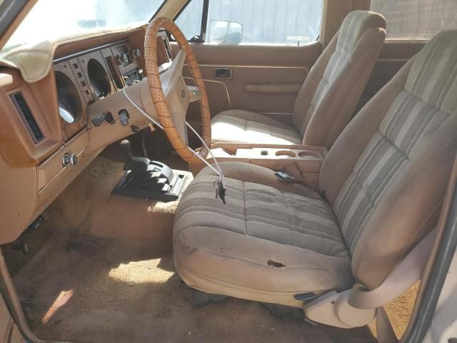 1984 Ford Bronco Image 8