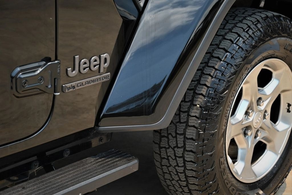 2021 Jeep Gladiator Image 10