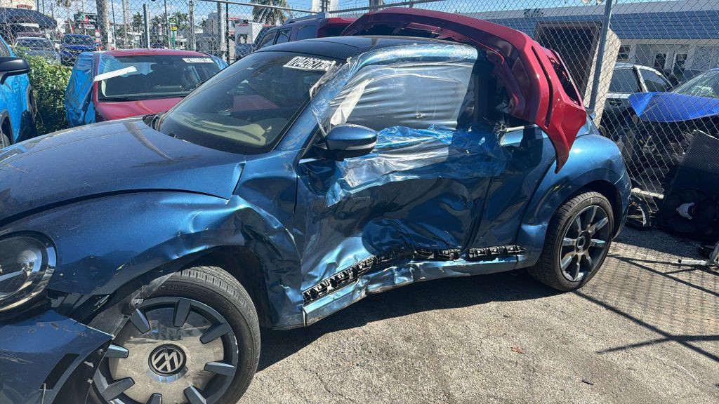 2019 Volkswagen Beetle 2.0T SE