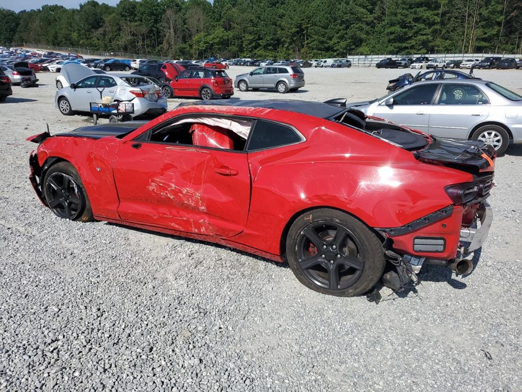 2022 Chevrolet Camaro Image 2