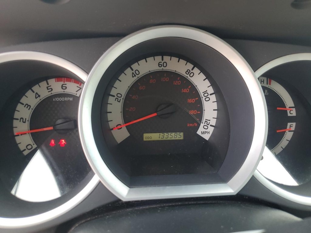 2013 Toyota Tacoma Image 9