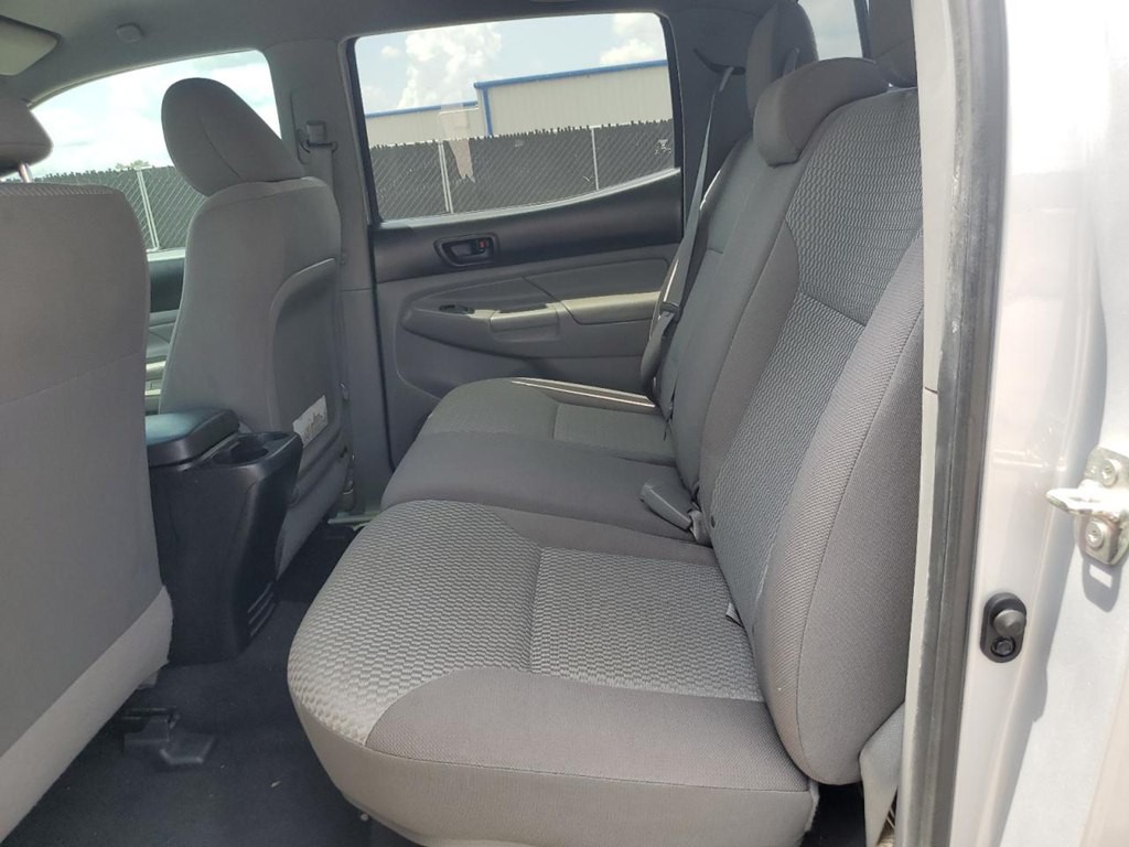 2013 Toyota Tacoma Image 10