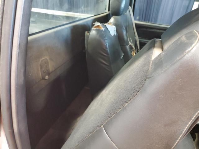 2001 Chevrolet Silverado 1500 Image 11