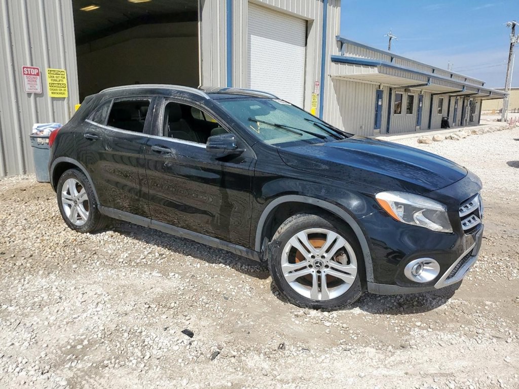 2018 Mercedes-Benz GLA-Class Image 4