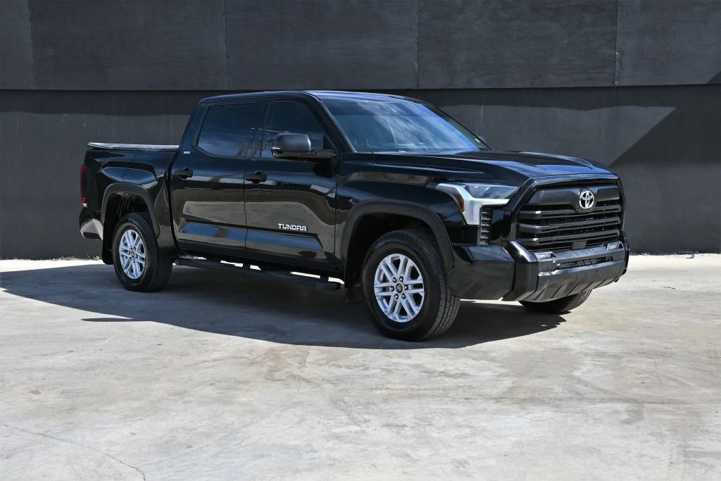 2023 Toyota Tundra Image 1