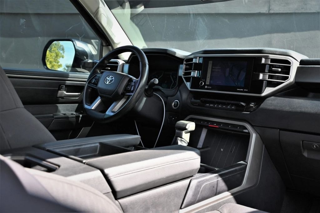 2023 Toyota Tundra Image 8