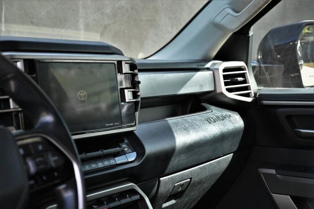2023 Toyota Tundra Image 10