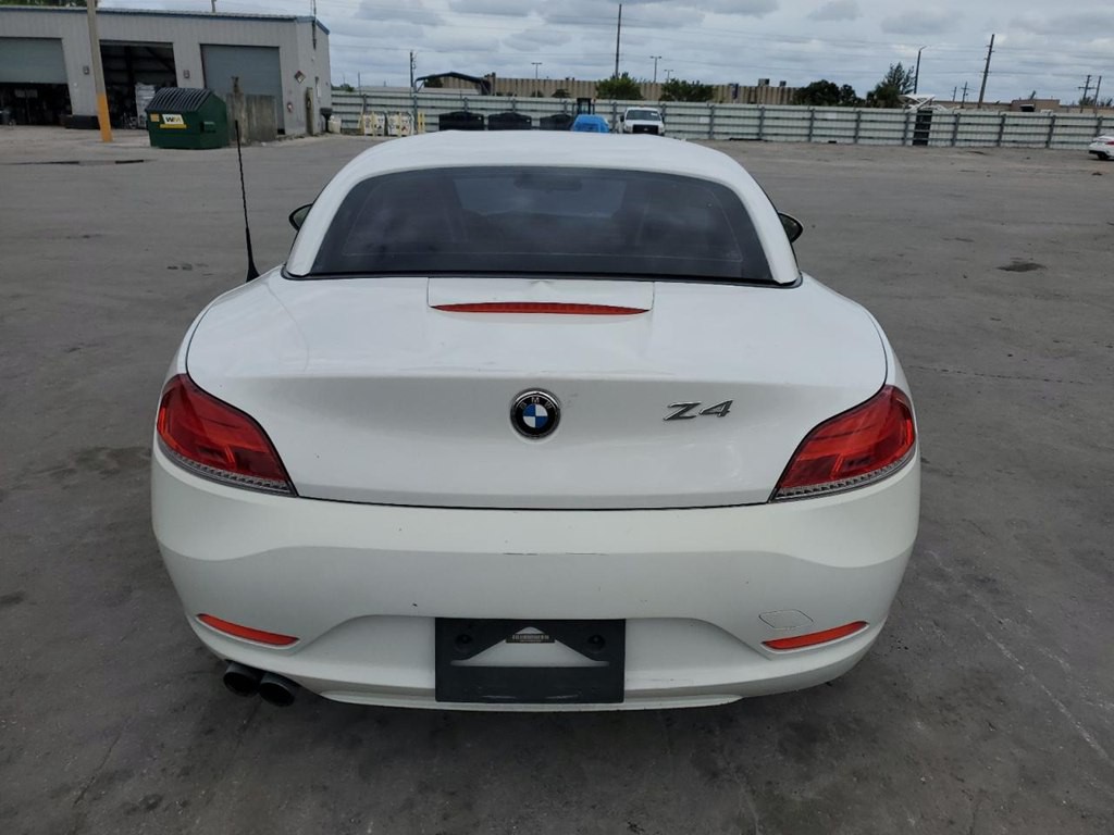 2016 BMW Z4 Image 6