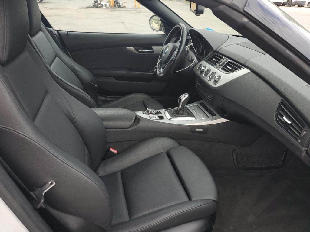 2016 BMW Z4 Image 10