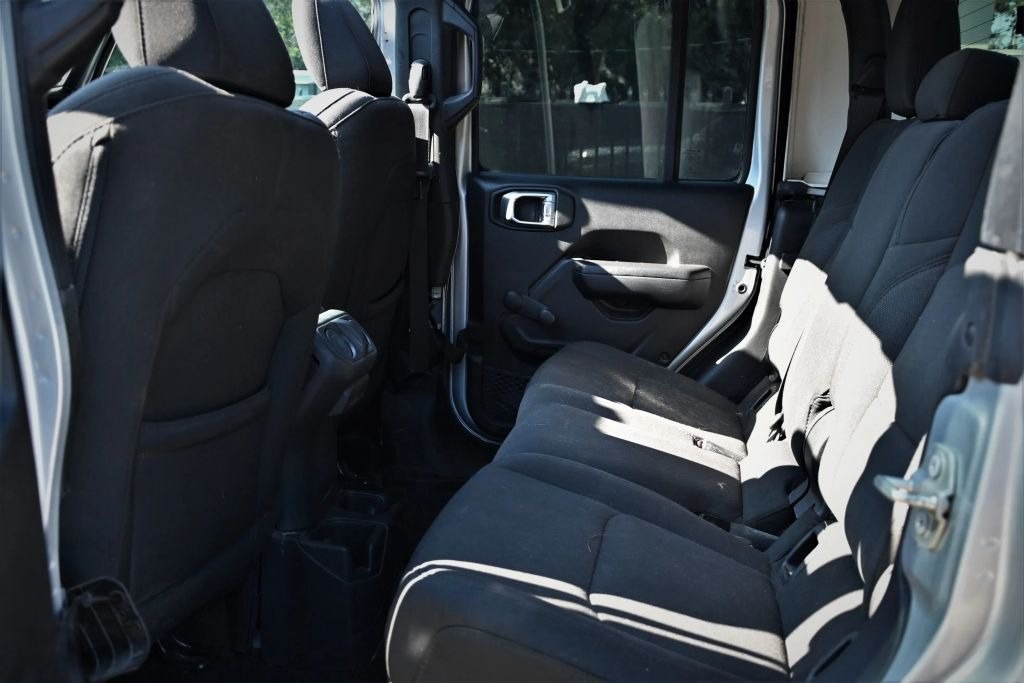 2023 Jeep Gladiator Image 13