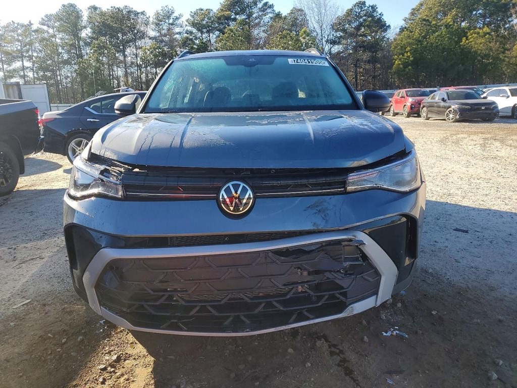 2025 Volkswagen Taos Image 5