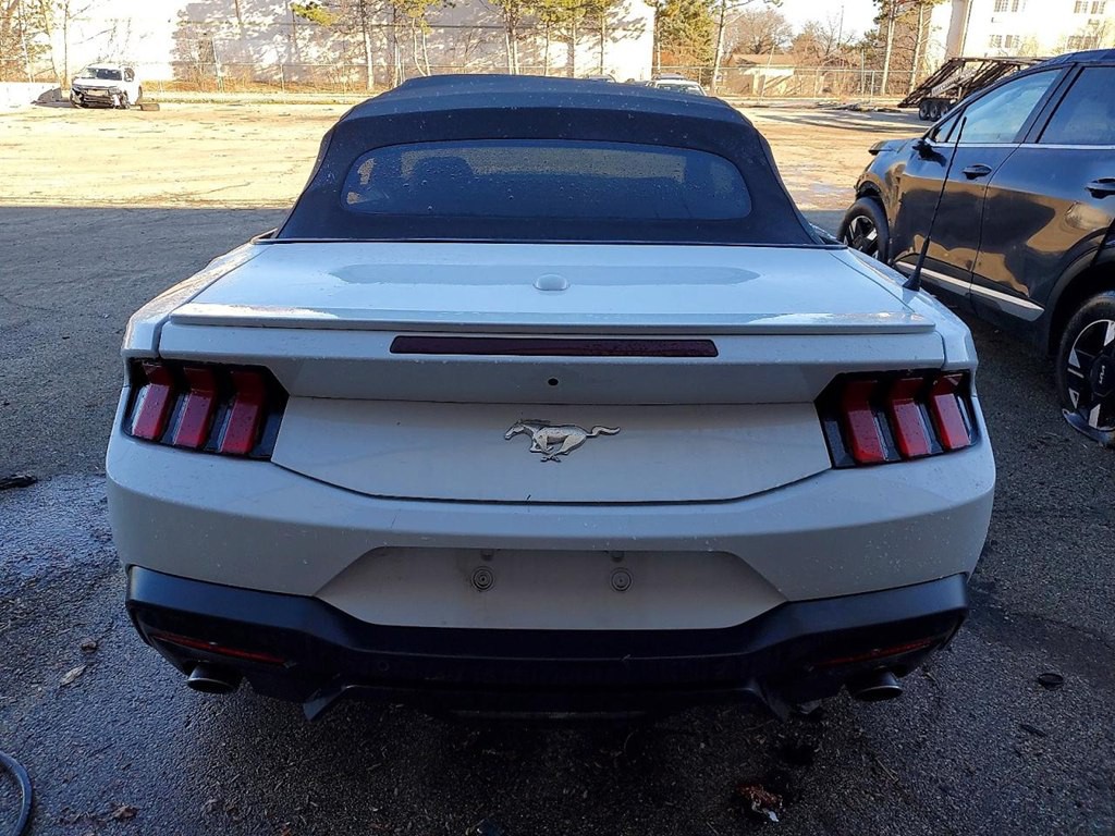 2024 Ford Mustang Image 6