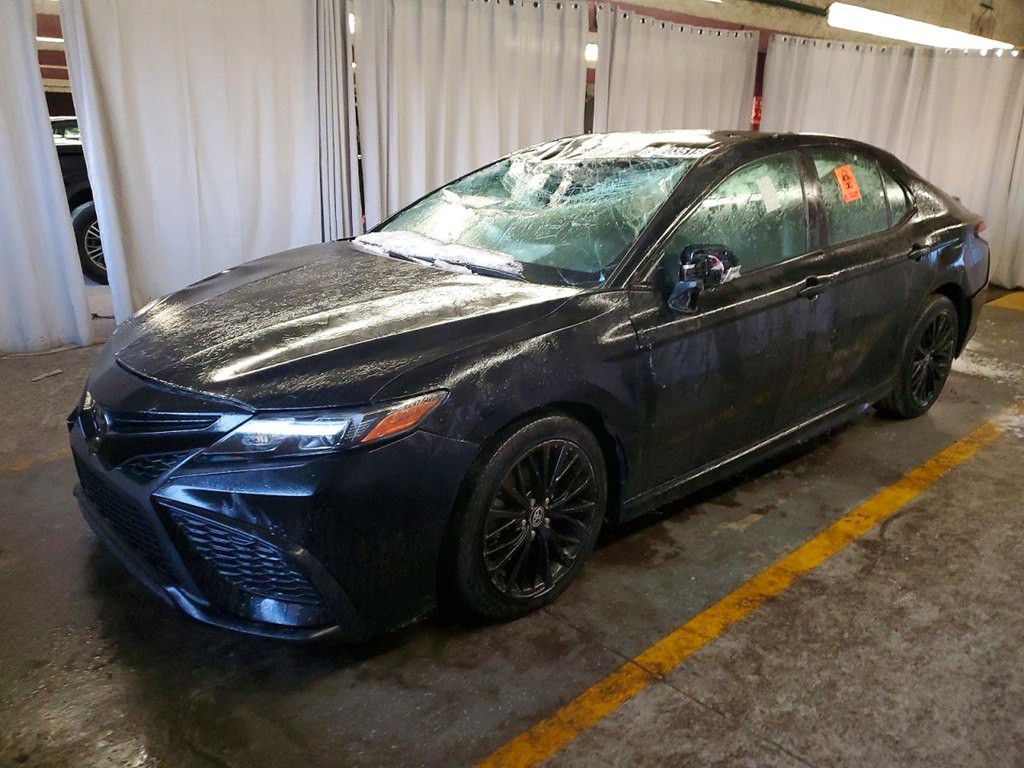 2022 Toyota Camry Image 1