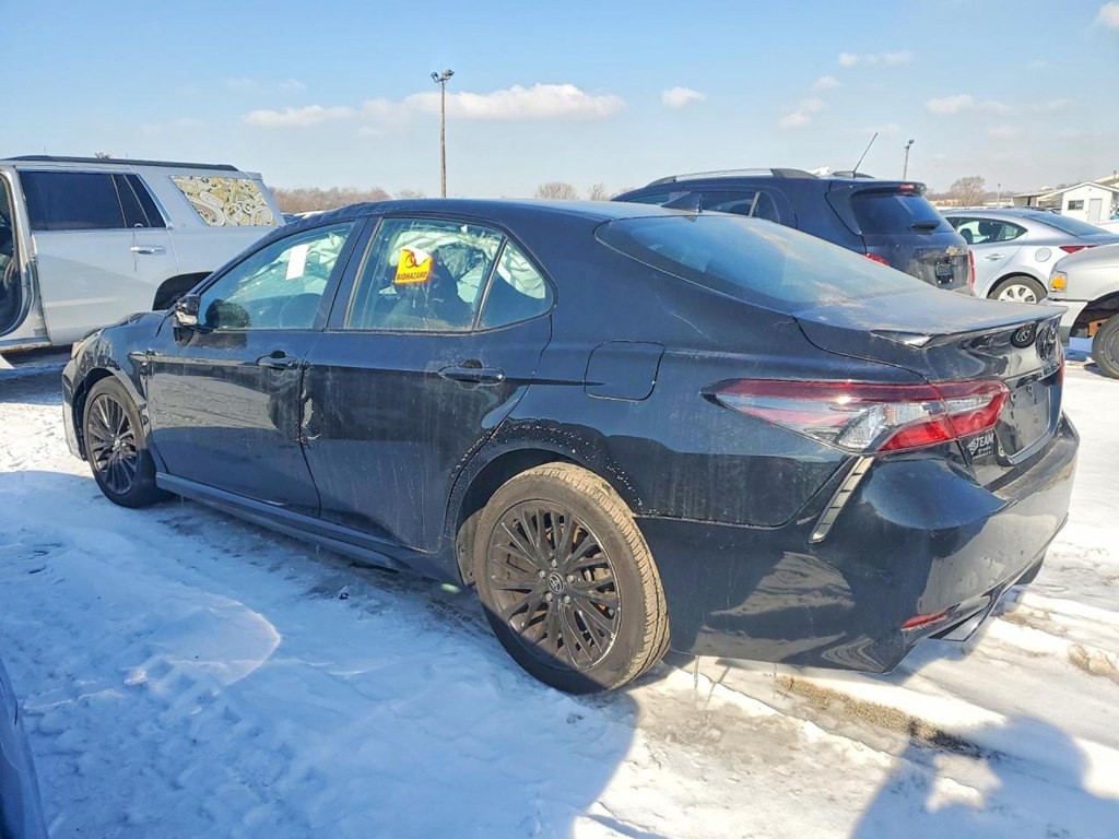 2022 Toyota Camry Image 2
