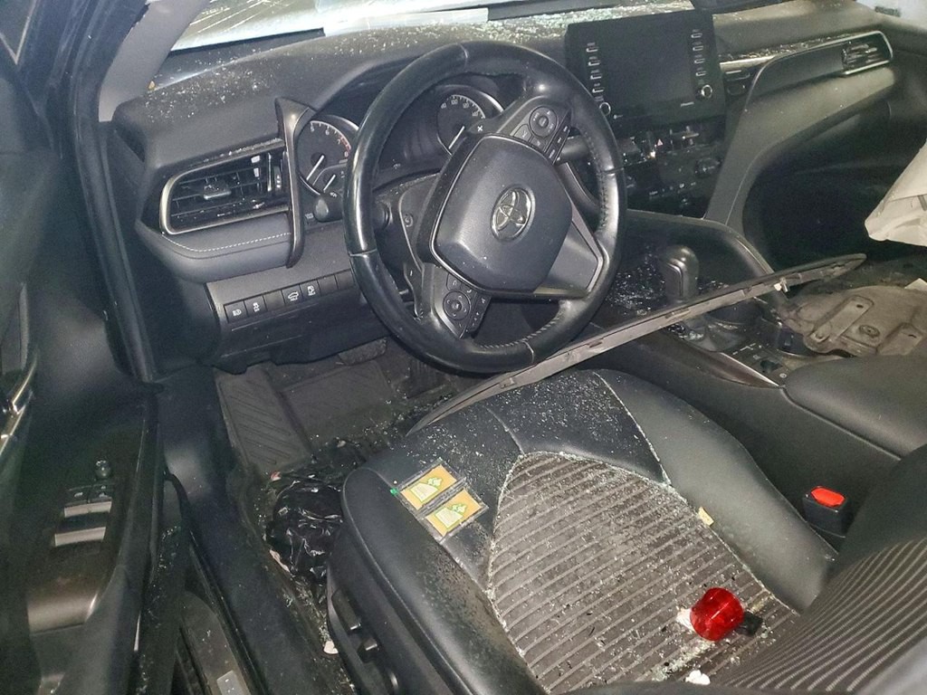 2022 Toyota Camry Image 8