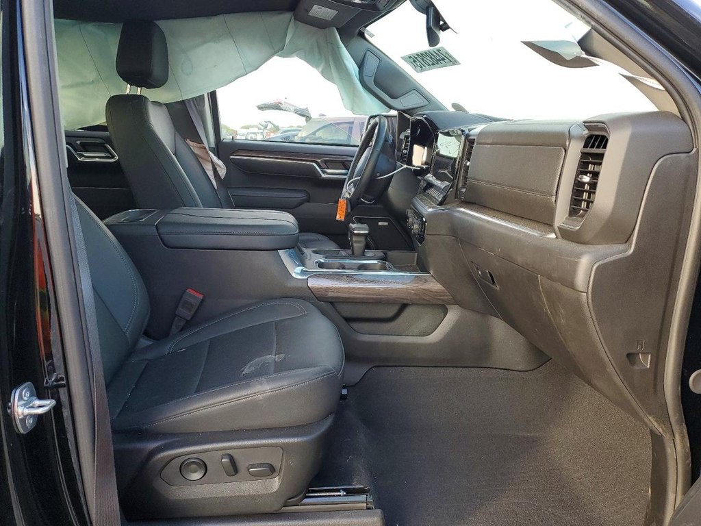 2025 Chevrolet Silverado 1500 Image 7