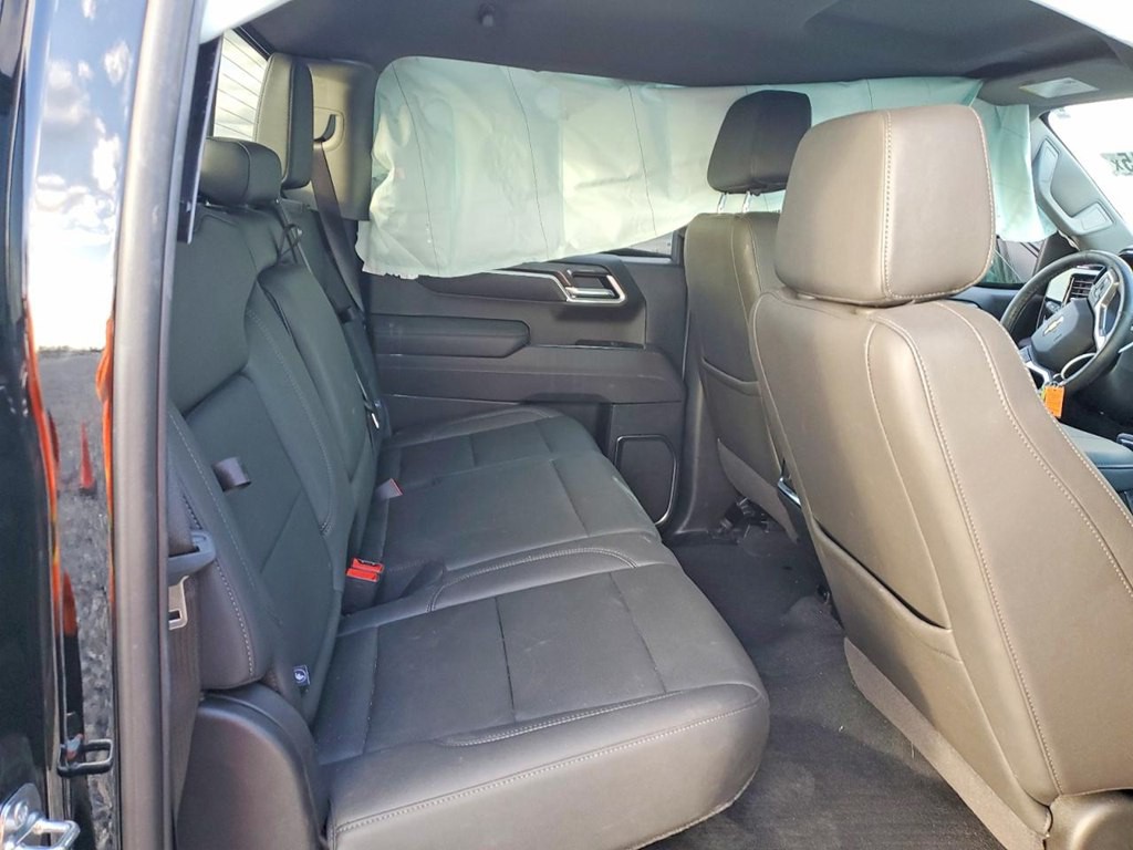 2025 Chevrolet Silverado 1500 Image 10