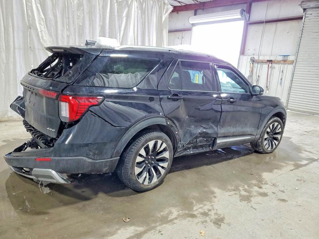 2025 Ford Explorer Image 3