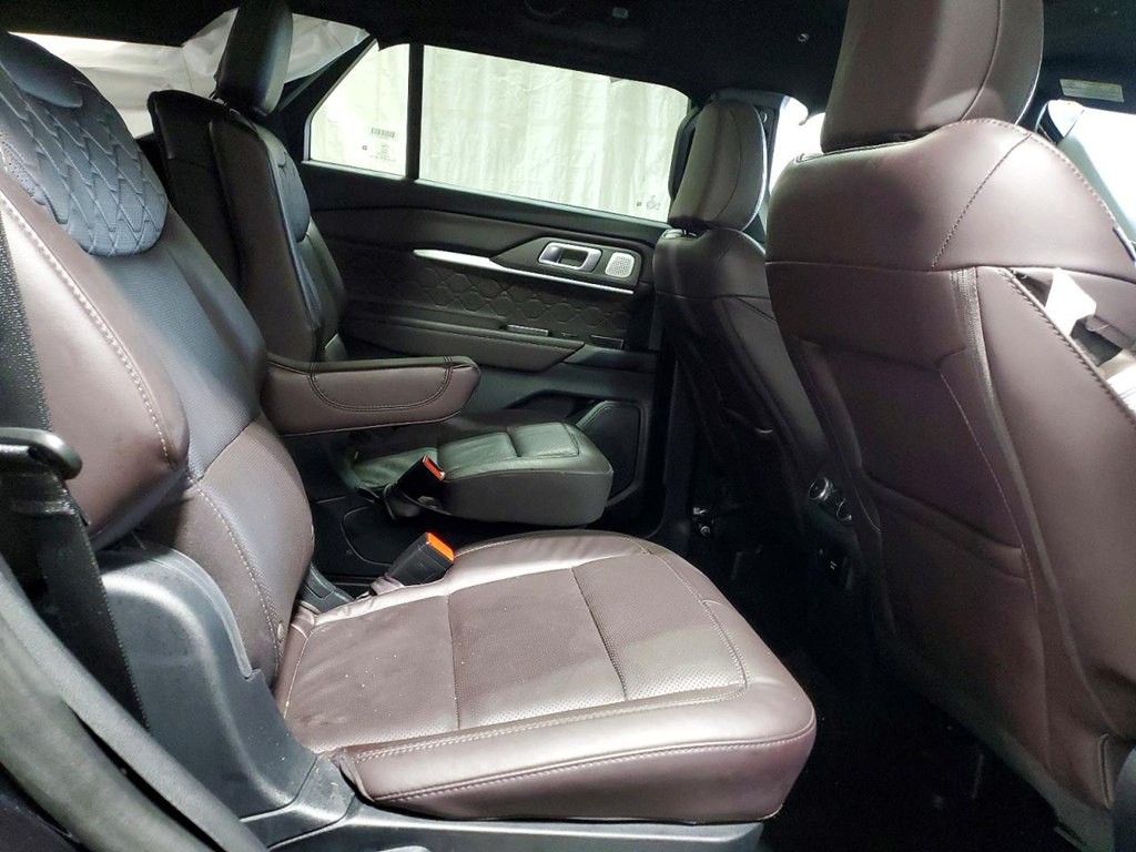 2025 Ford Explorer Image 11