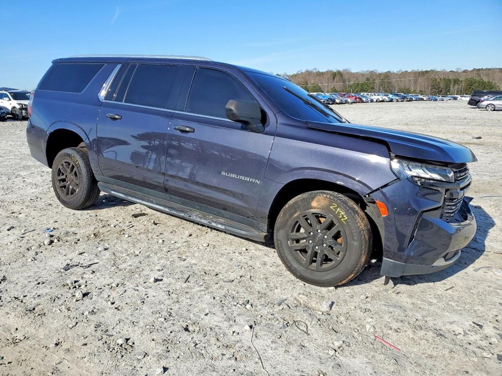 2022 Chevrolet Suburban Image 4