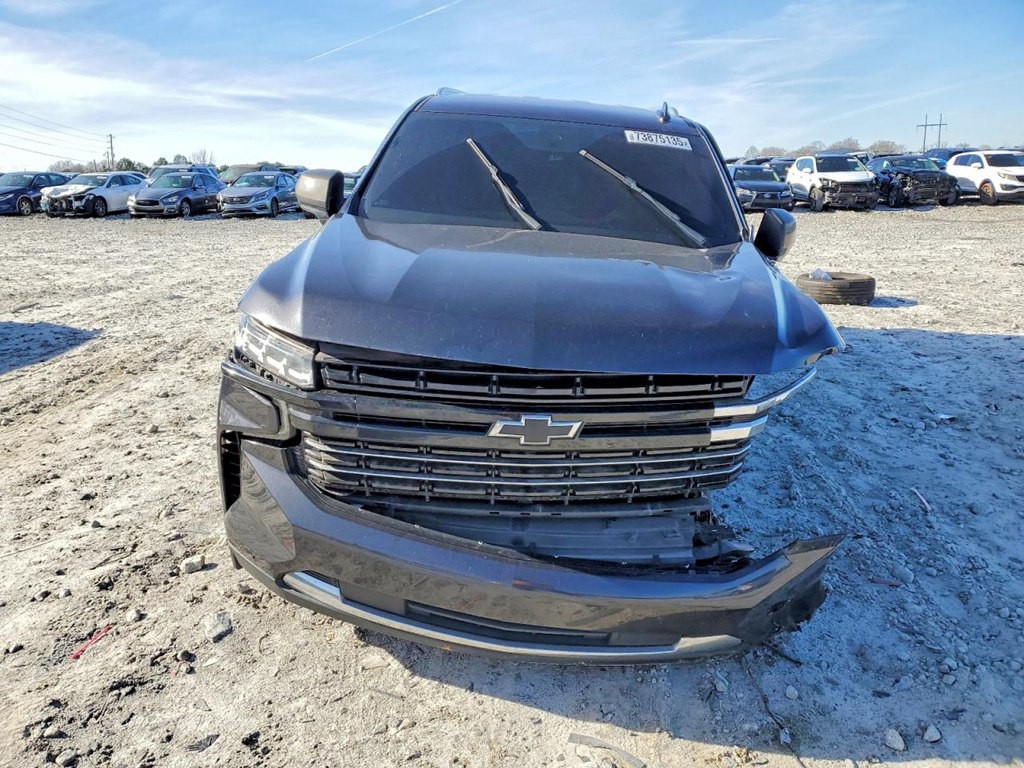 2022 Chevrolet Suburban Image 5